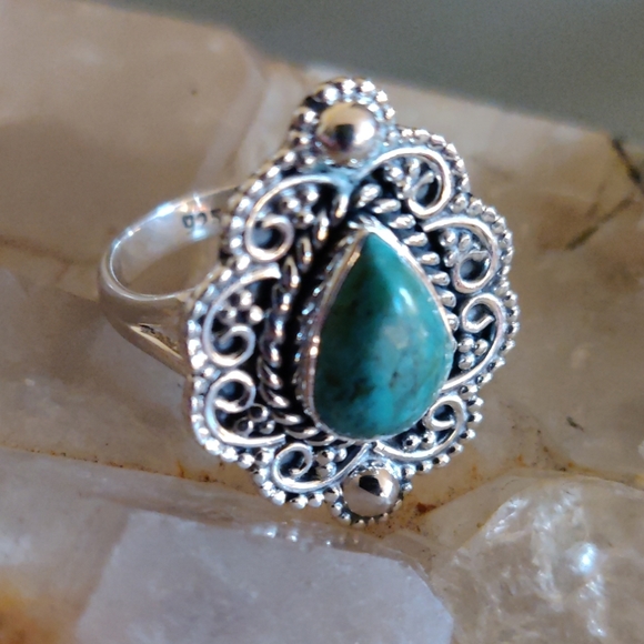 Turquoise Sterling Silver Ring - Picture 2 of 6
